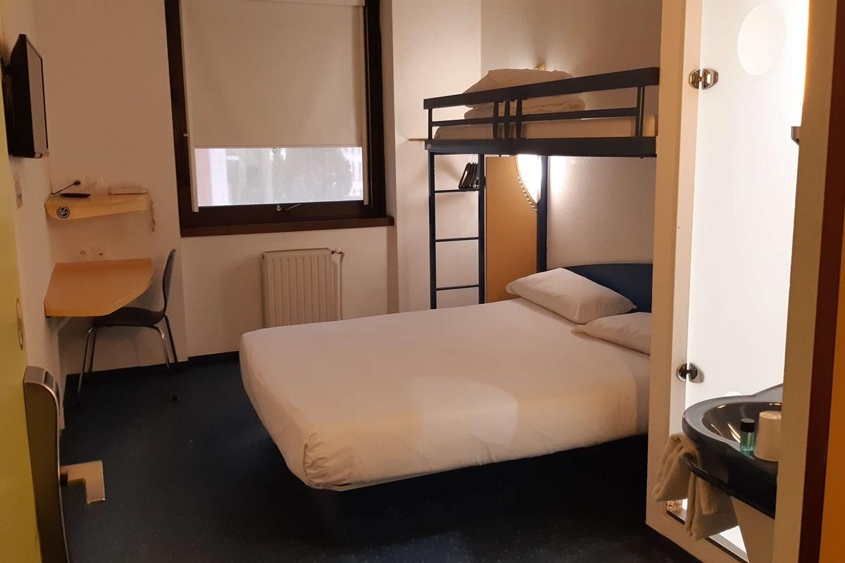 Kyriad Direct Montauban Centre 外观 照片