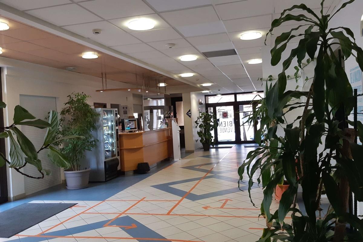Kyriad Direct Montauban Centre 外观 照片